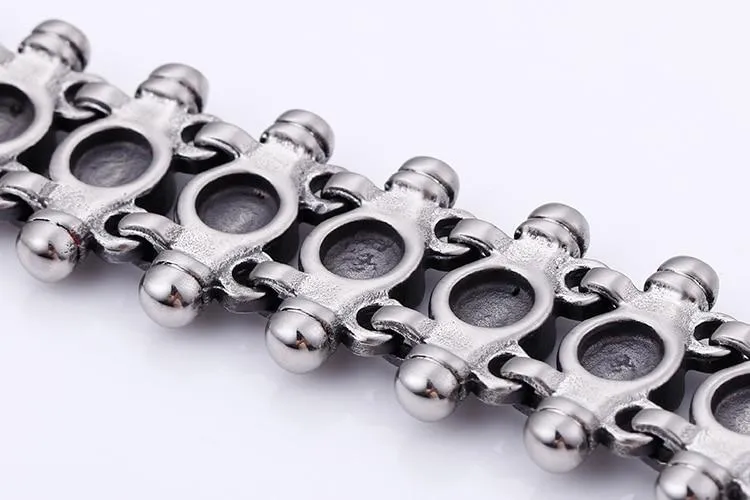 Men’s Stainless Steel Matte Linking Skull Charm Bracelet