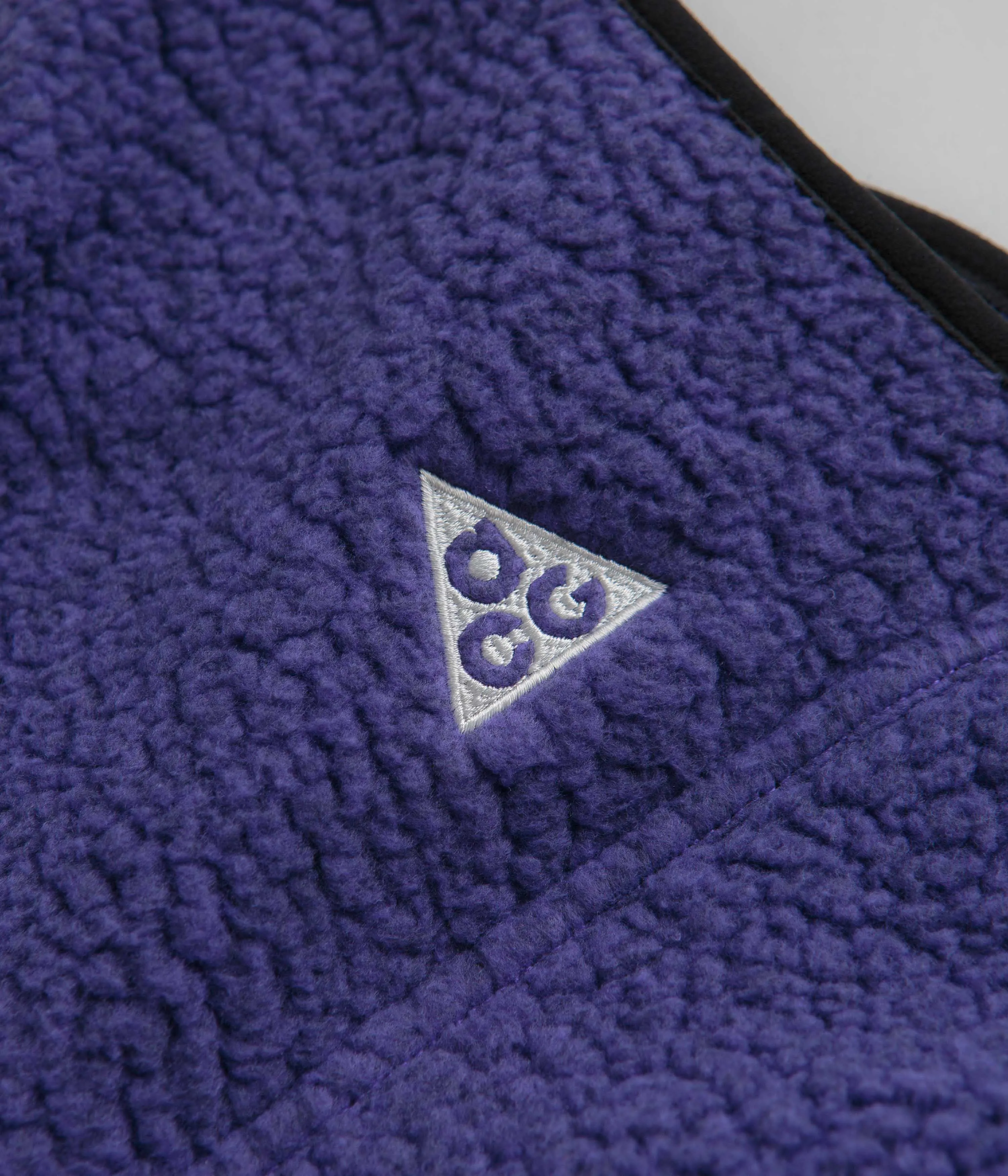 Nike ACG Womens Arctic Wolf Fleece Vest - Persian Violet / Black / Summit White