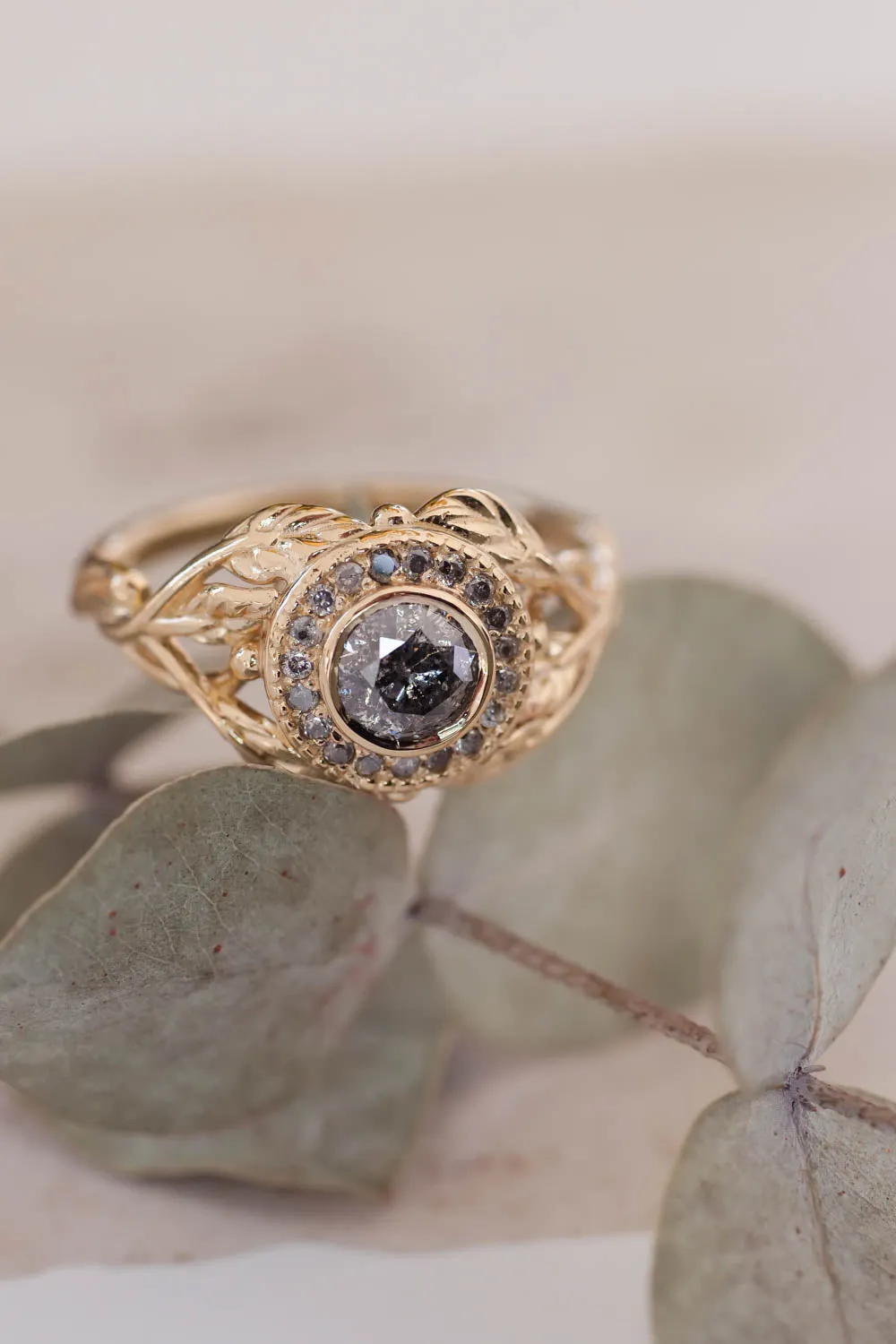 Salt & pepper halo diamonds engagement ring / Tilia halo