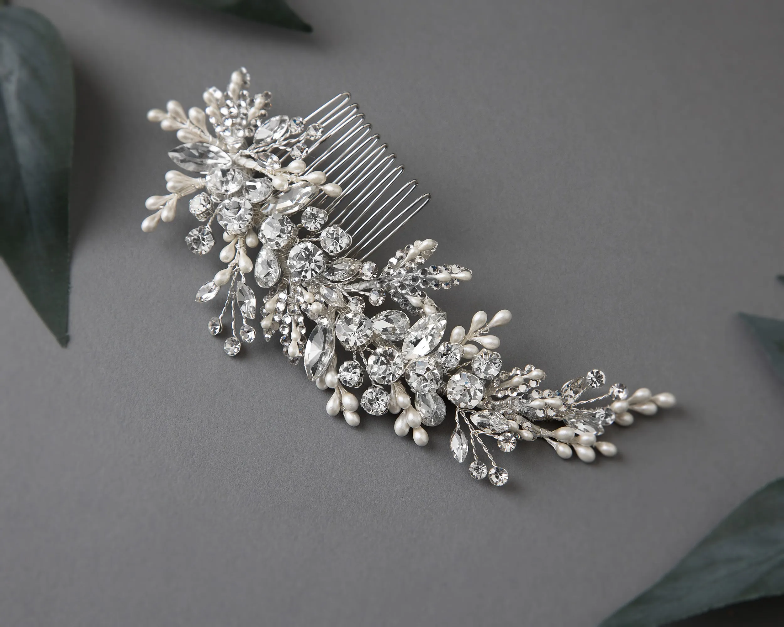 Sparkling Wedding Hair Comb with Pearl Drops